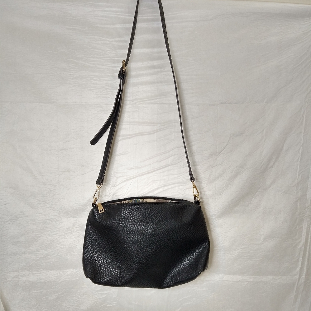 Black Rivet Purse - Picture 2 of 9